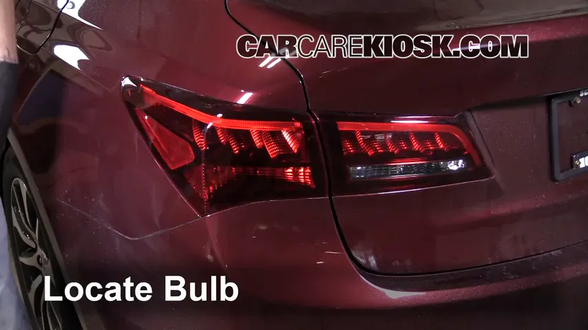 2015 Acura TLX 2.4L 4 Cyl. Éclairage Feux de position arrière (remplacer ampoule)